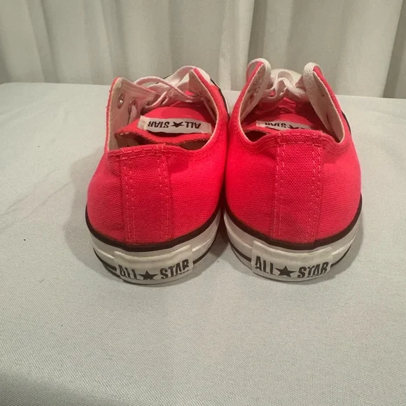 Converse Classic Low Top Sneakers - Picture 5 of 5